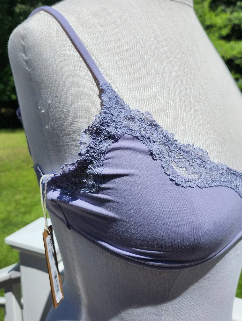 SKIMS Fits Everybody Lace-Trim Bralette in Color: Jupiter Sz Large - Picture 10 of 14